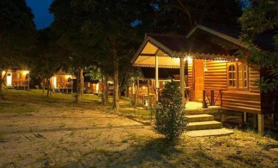 Smile Sunset Resort Koh Lipe Esterno foto